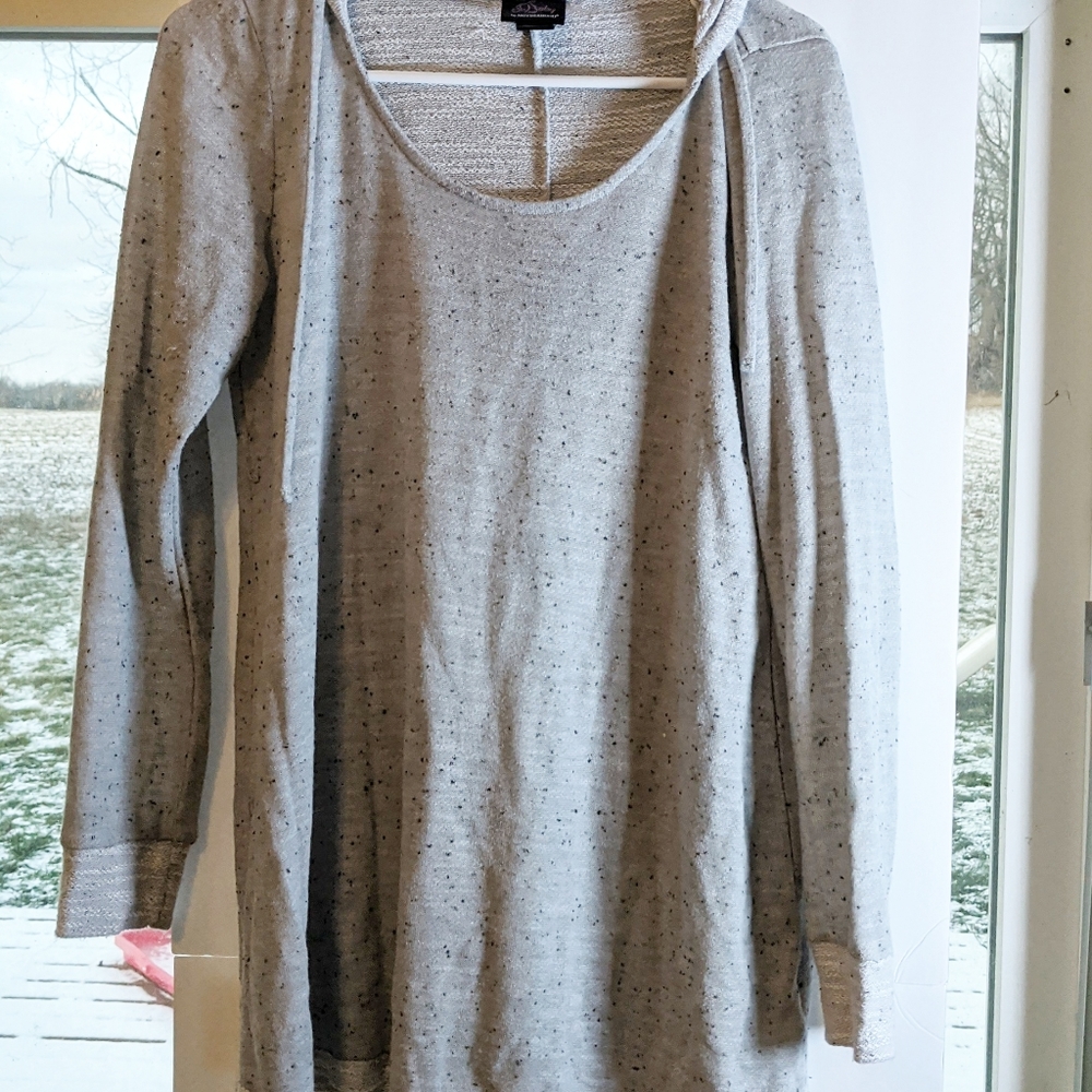 Oh Baby by Motherhood gray hoodie sweatshirt